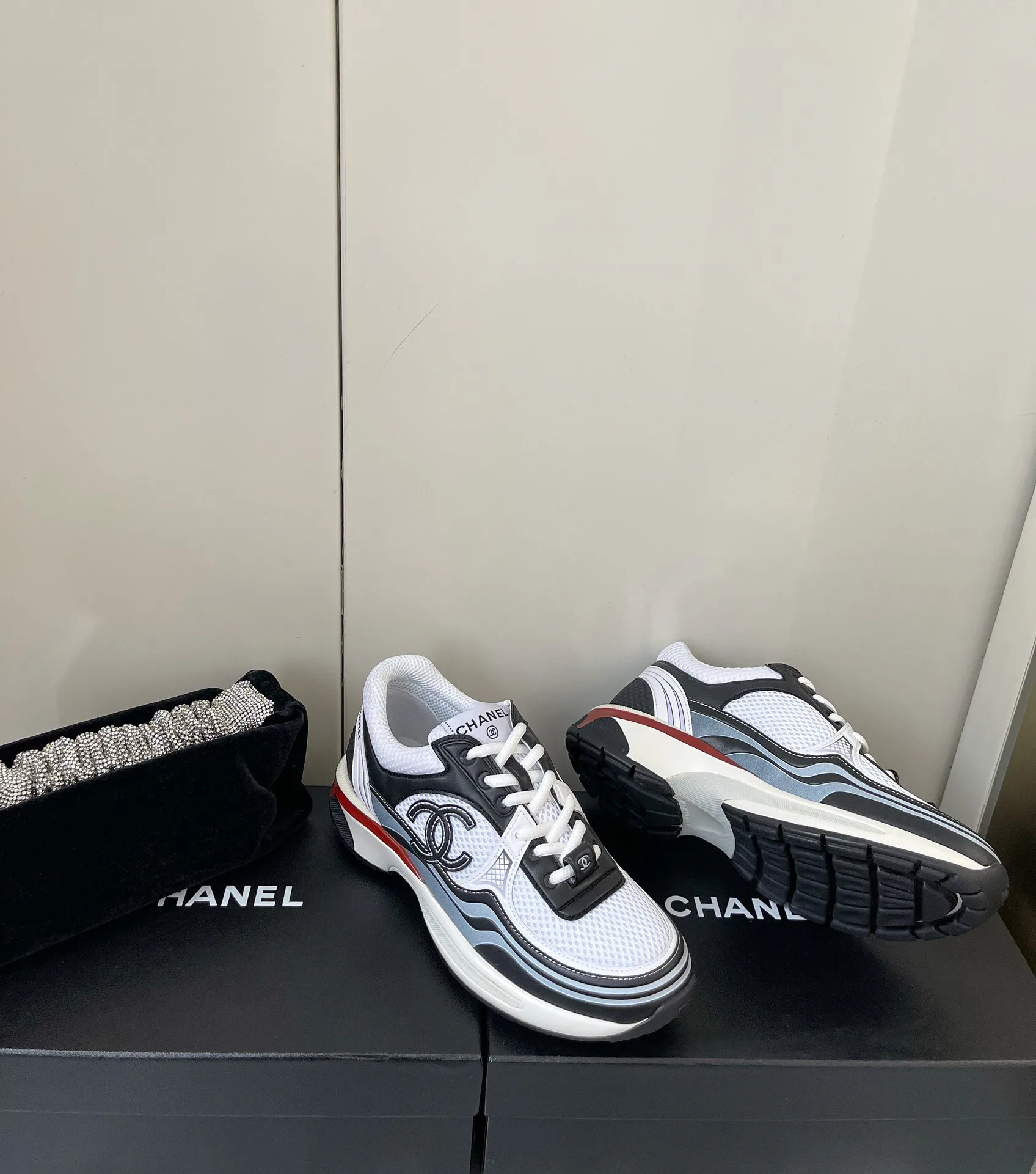 Кроссовки Женские Chanel 8733