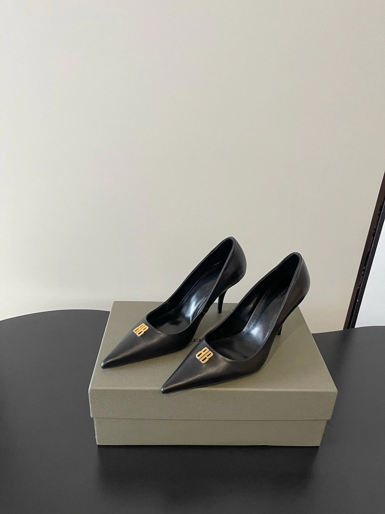 Босоножки Женские Balenciaga 11461086