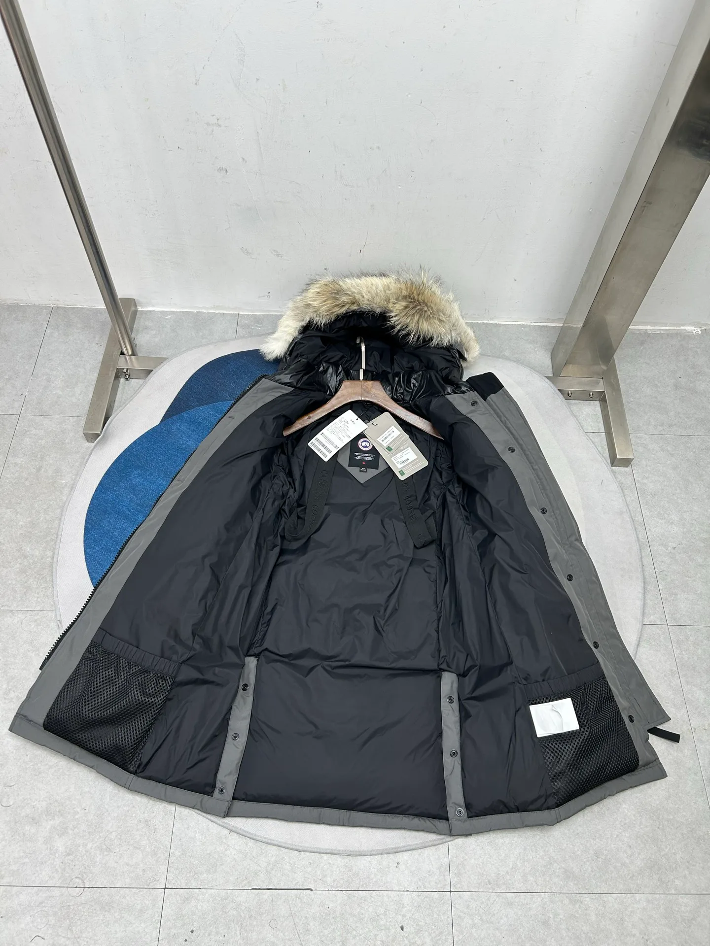 Куртки И Пуховики Женские Canada Goose 18188605