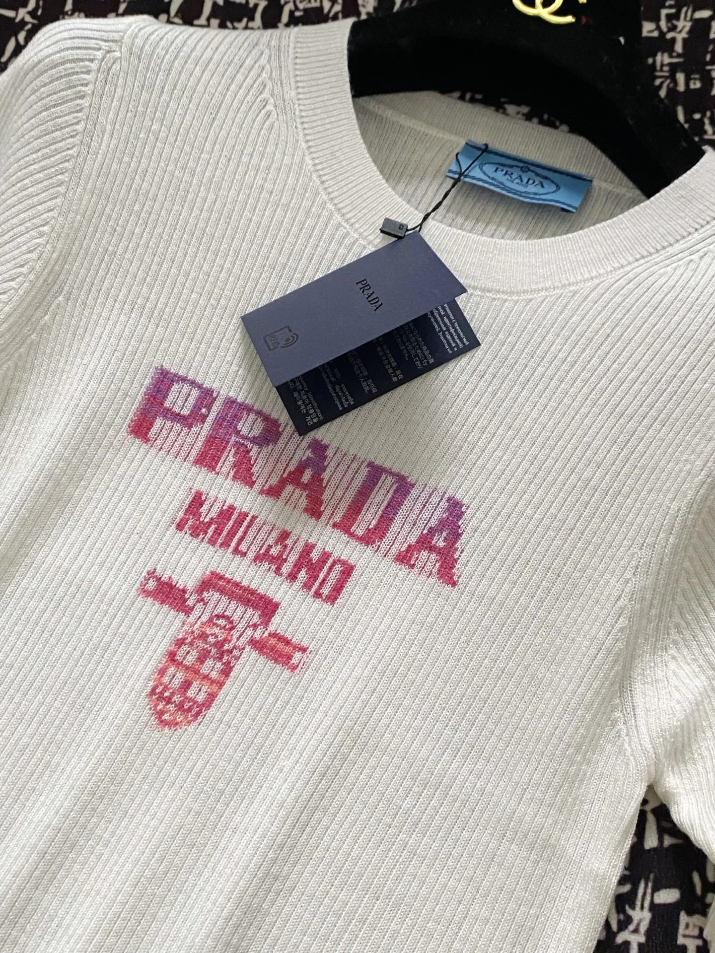 Футболки Женские Prada 28829