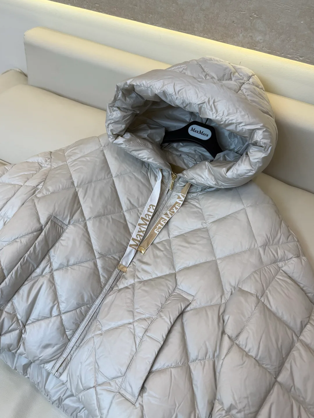 Куртки И Пуховики Женские Max Mara 17917337