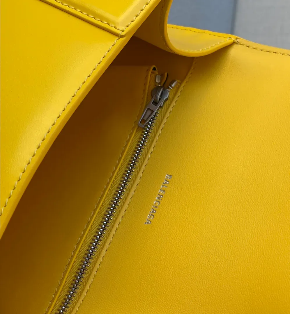Сумки На Ремне Женские Balenciaga 368784