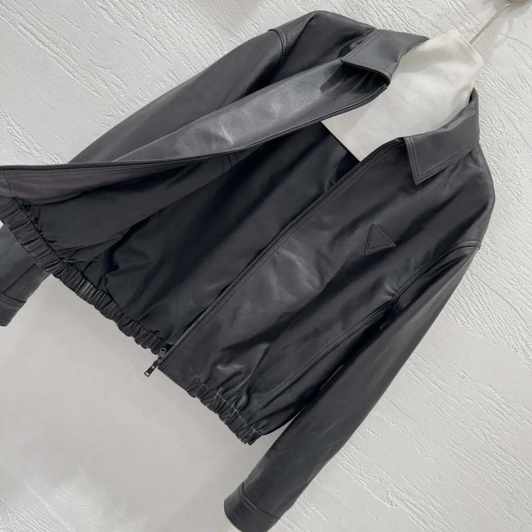 Кожаные Куртки И Дублёнки Женские Prada 18090511
