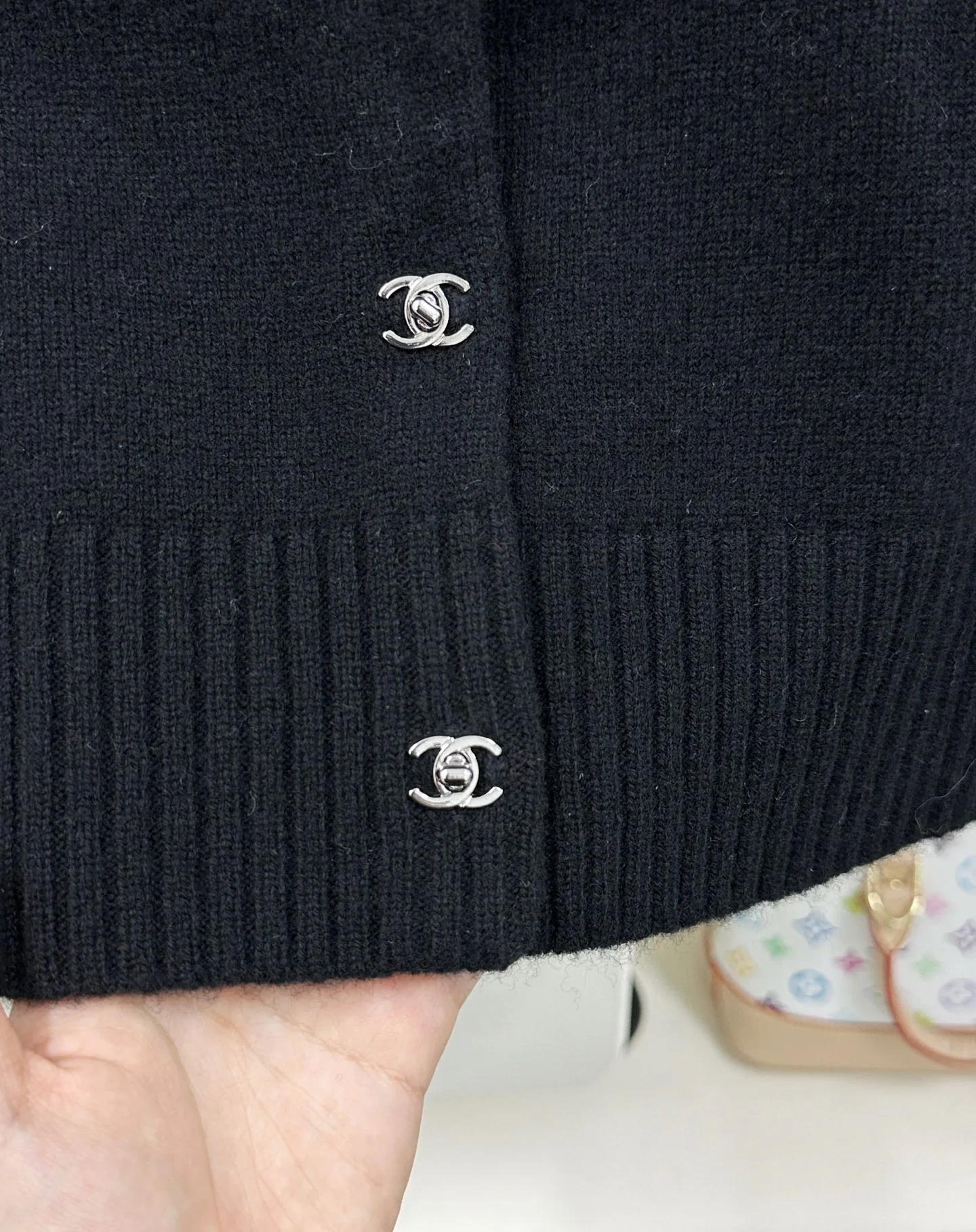 Куртки И Пуховики Женские Chanel 10496889