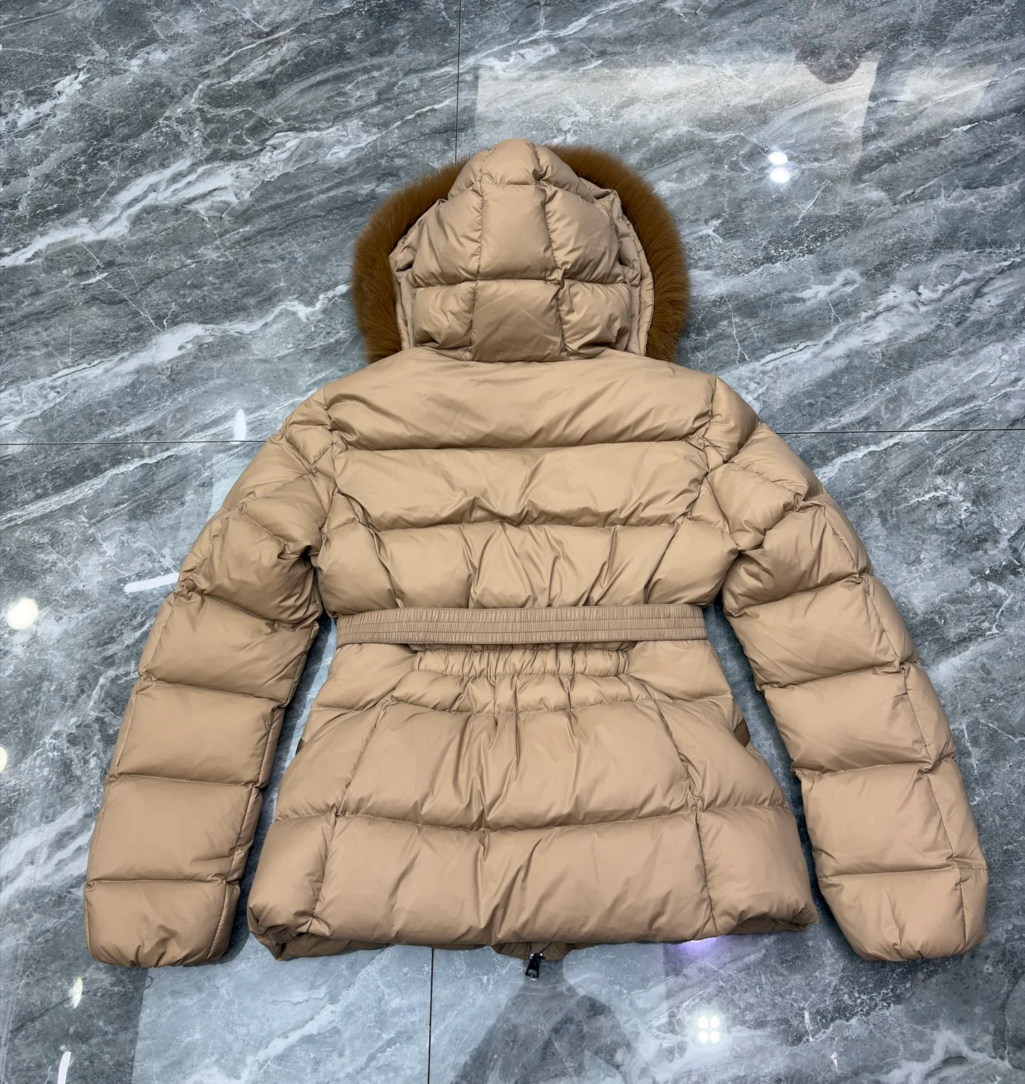 Куртки И Пуховики Женские Moncler 18111720