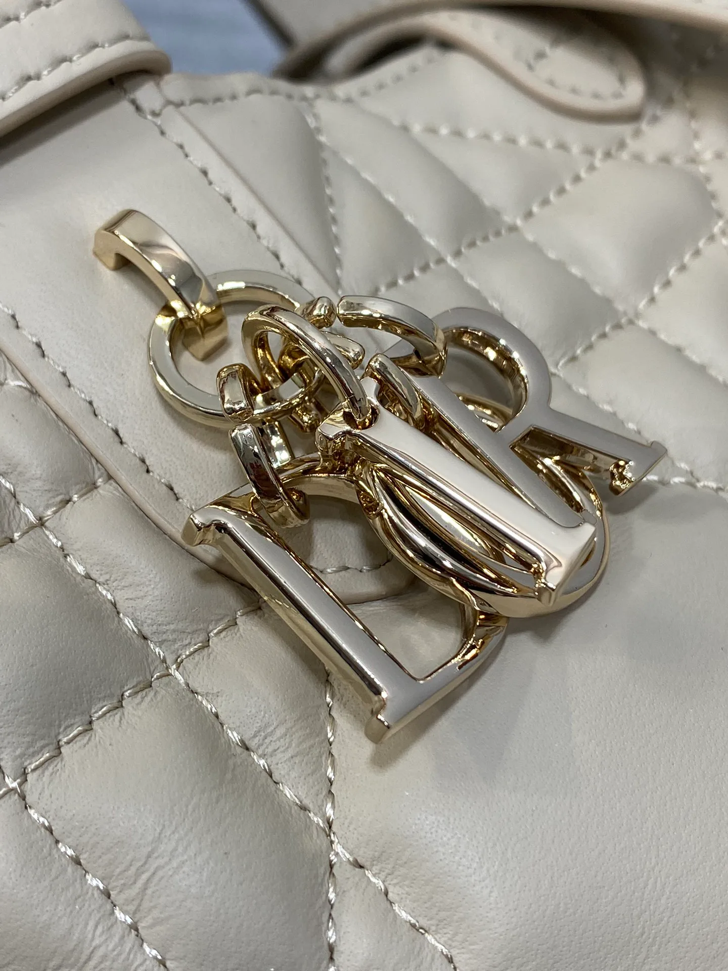 Классические Сумки Женские Christian Dior 11562719