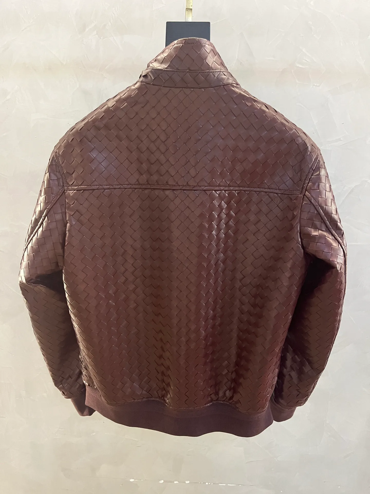 Кожаные Куртки И Дублёнки Мужские Bottega Veneta 860127