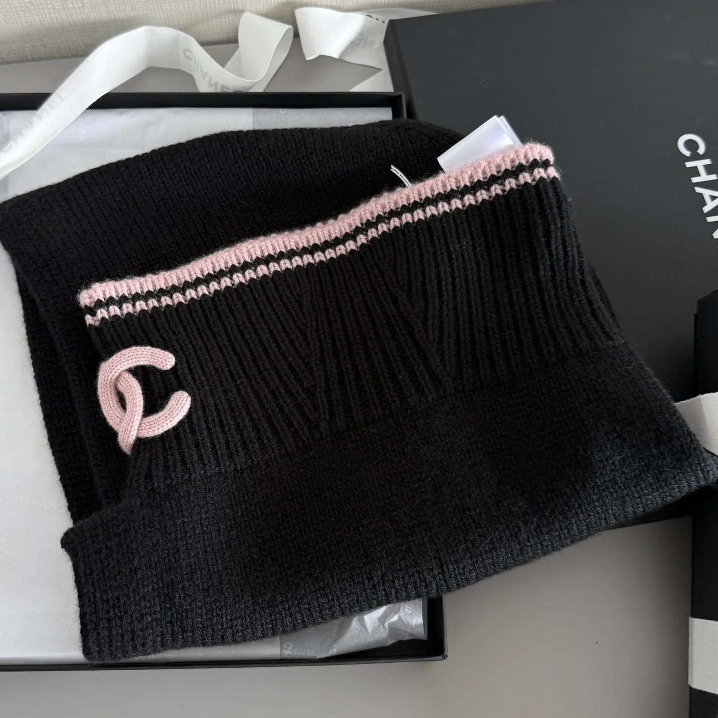 Головные Уборы Chanel 18347846