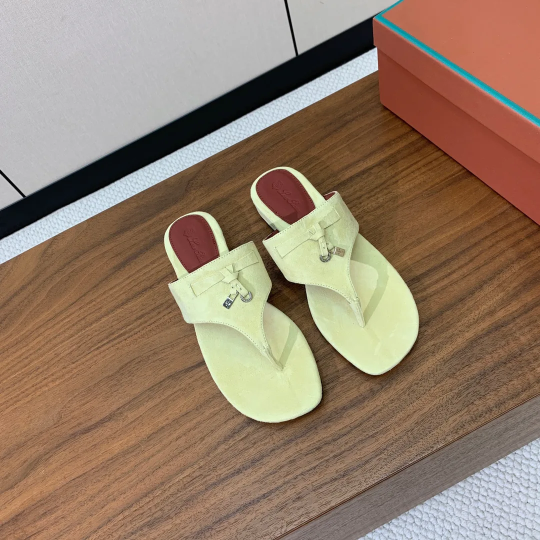 Шлепанцы Женские Loro Piana 11696471