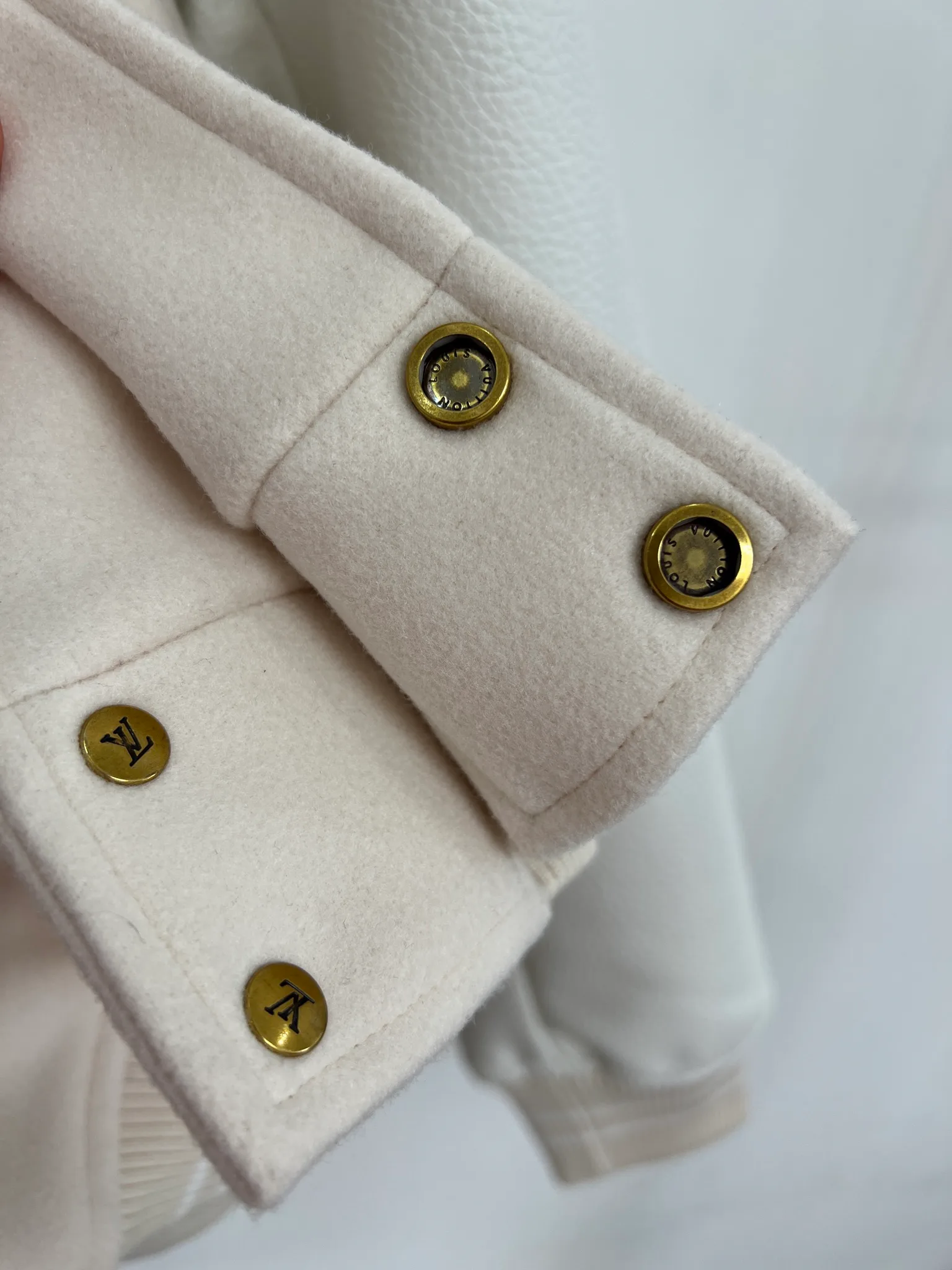 Жакеты Женские Louis Vuitton 12842534