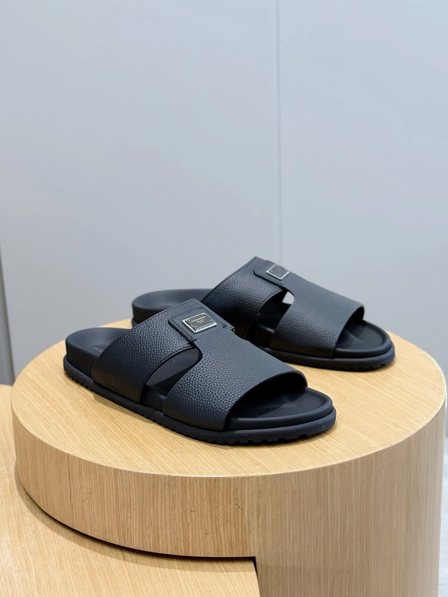 Шлепанцы Мужские Dolce & Gabbana 11683105