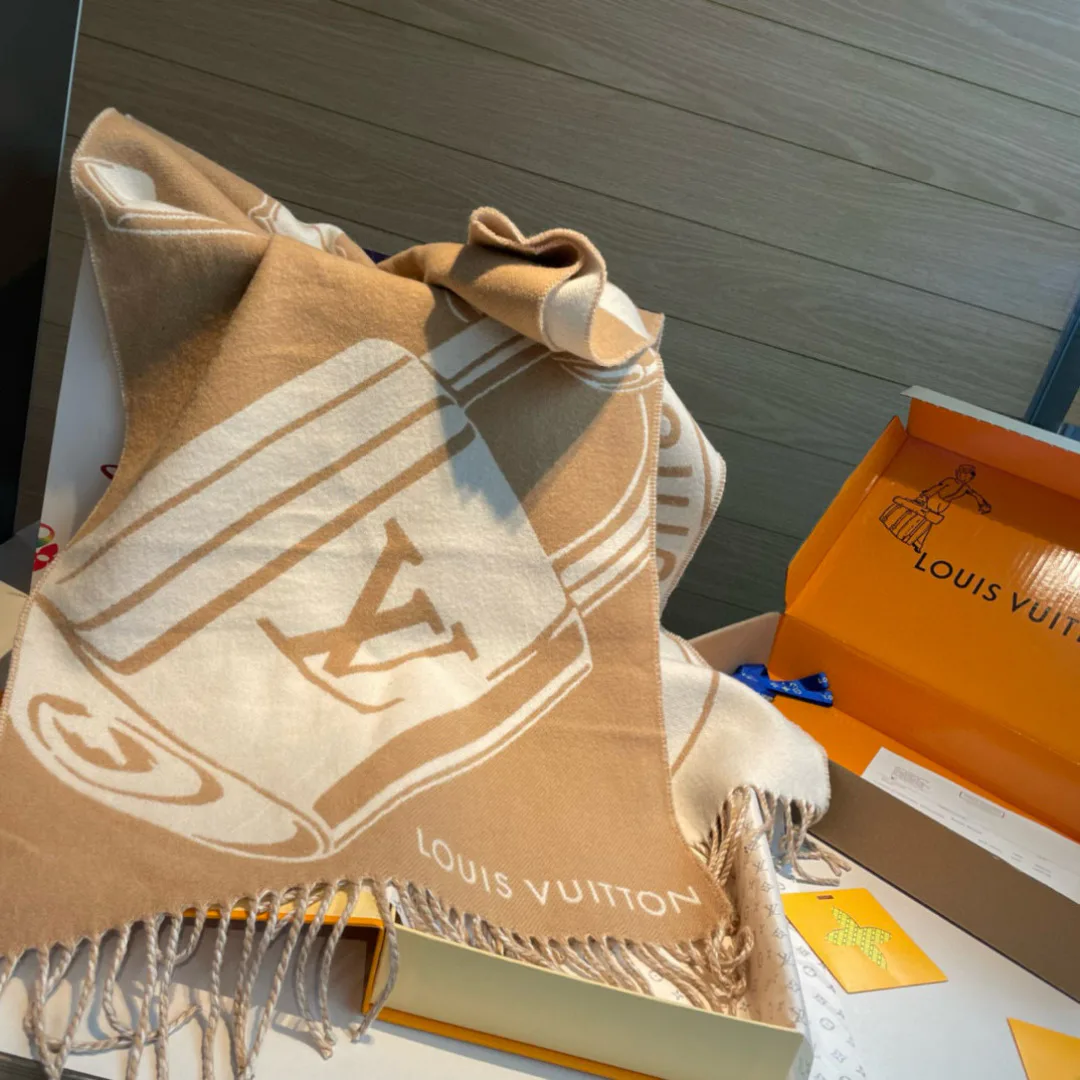 Шарфы Louis Vuitton 124031