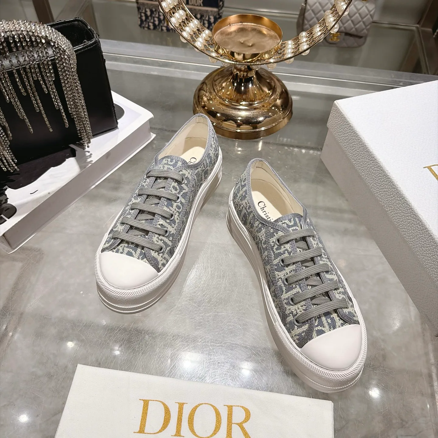 Кроссовки Женские Christian Dior 18764213
