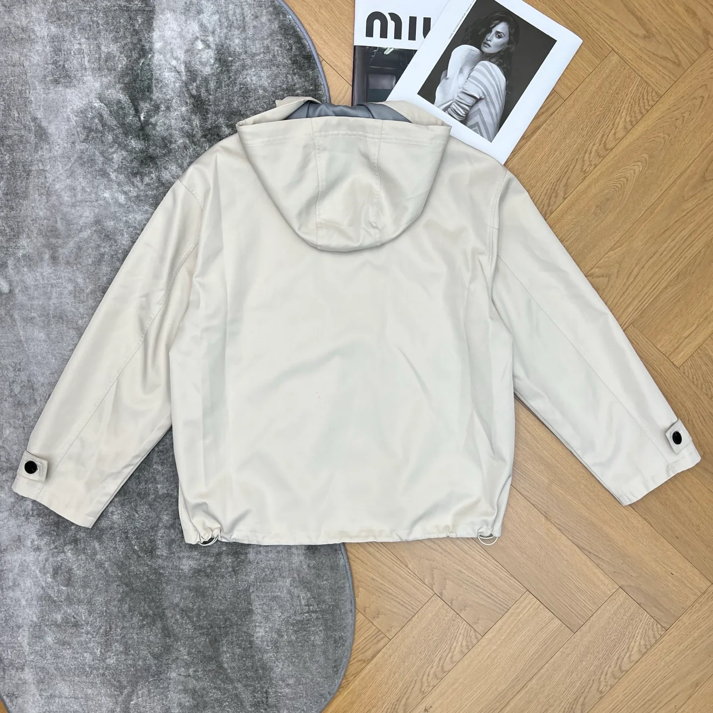 Куртки И Пуховики Женские Christian Dior 12592781