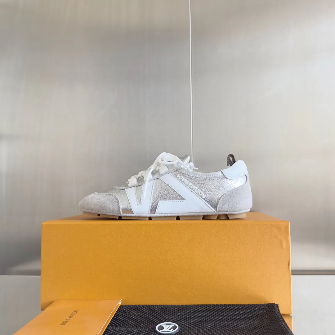 Кроссовки Женские Louis Vuitton 3098168