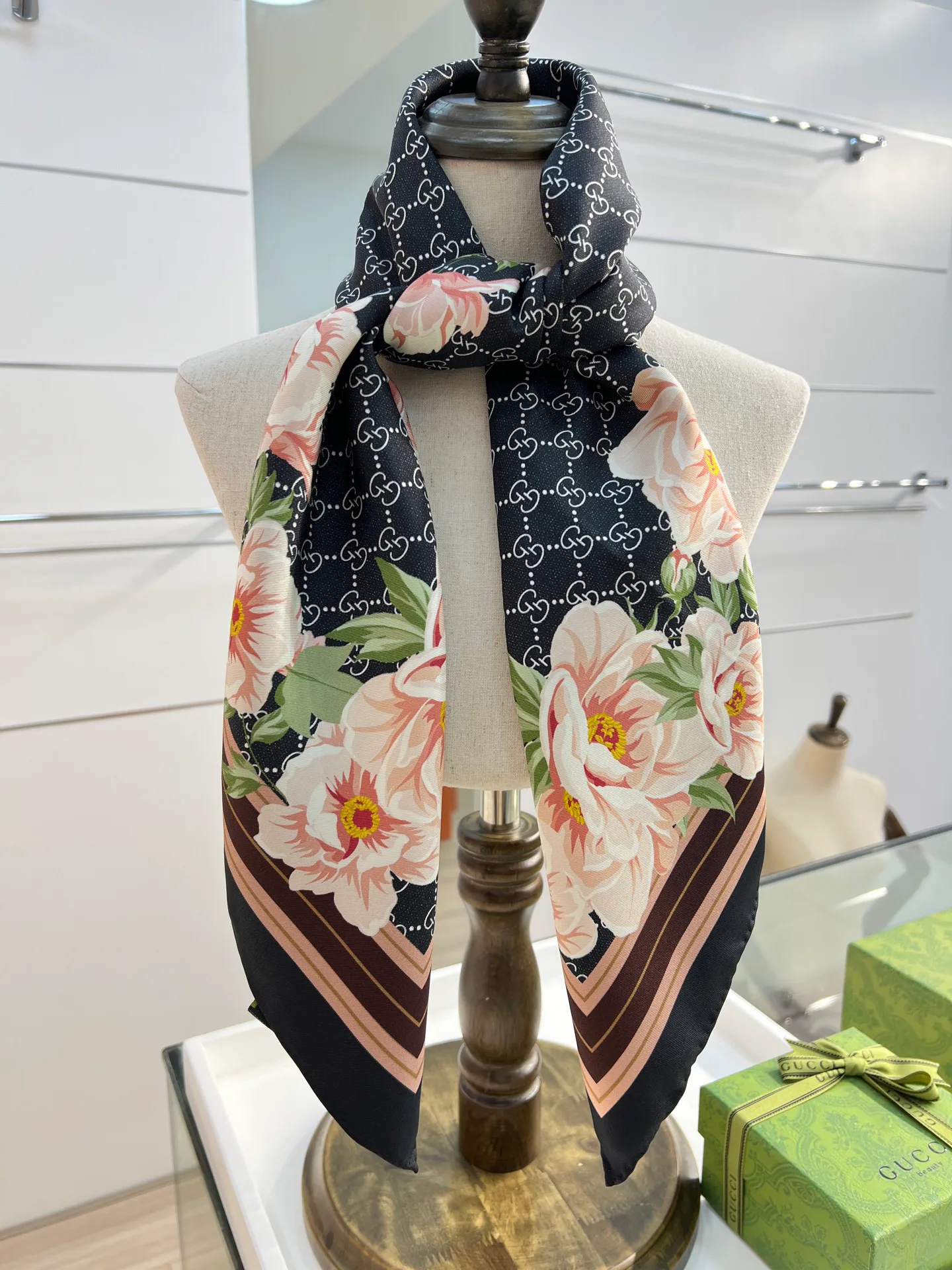 Платки Gucci 1883242