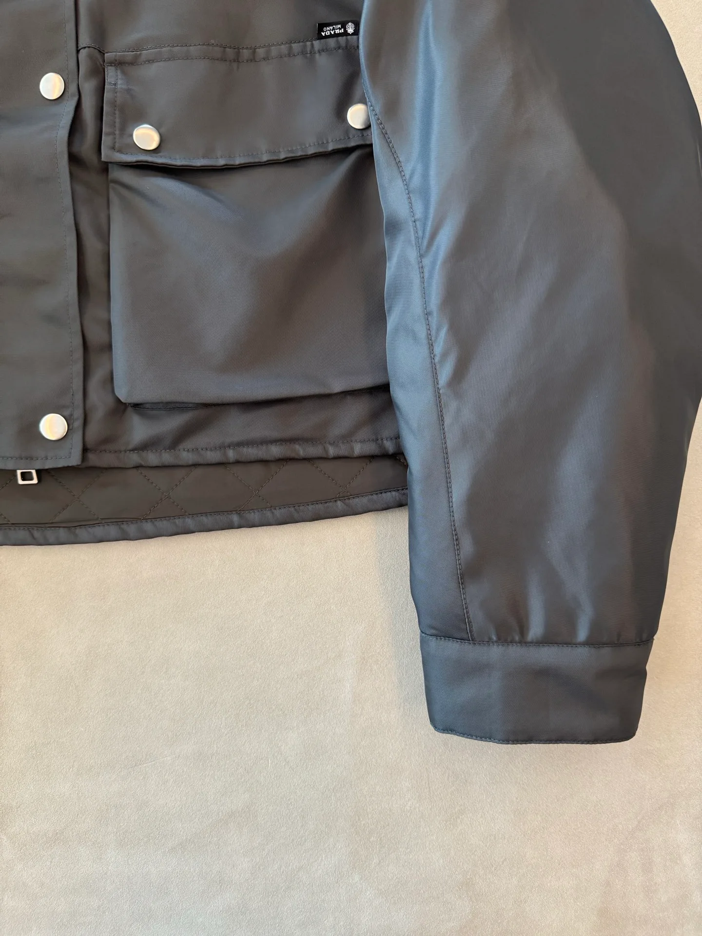 Куртки И Пуховики Женские Prada 18829821