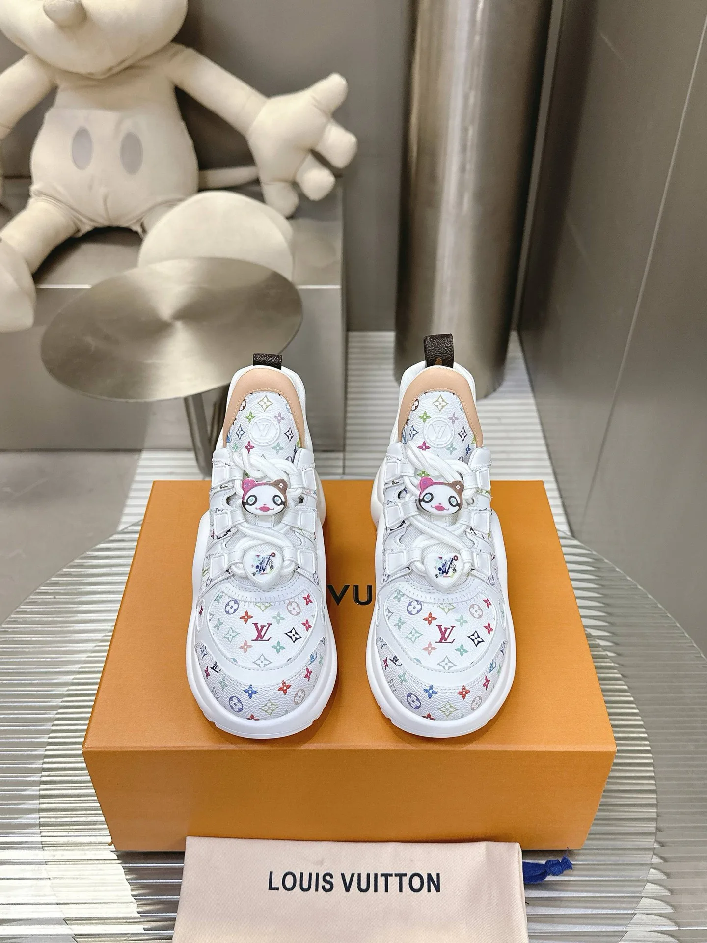 Кроссовки Женские Louis Vuitton 131095