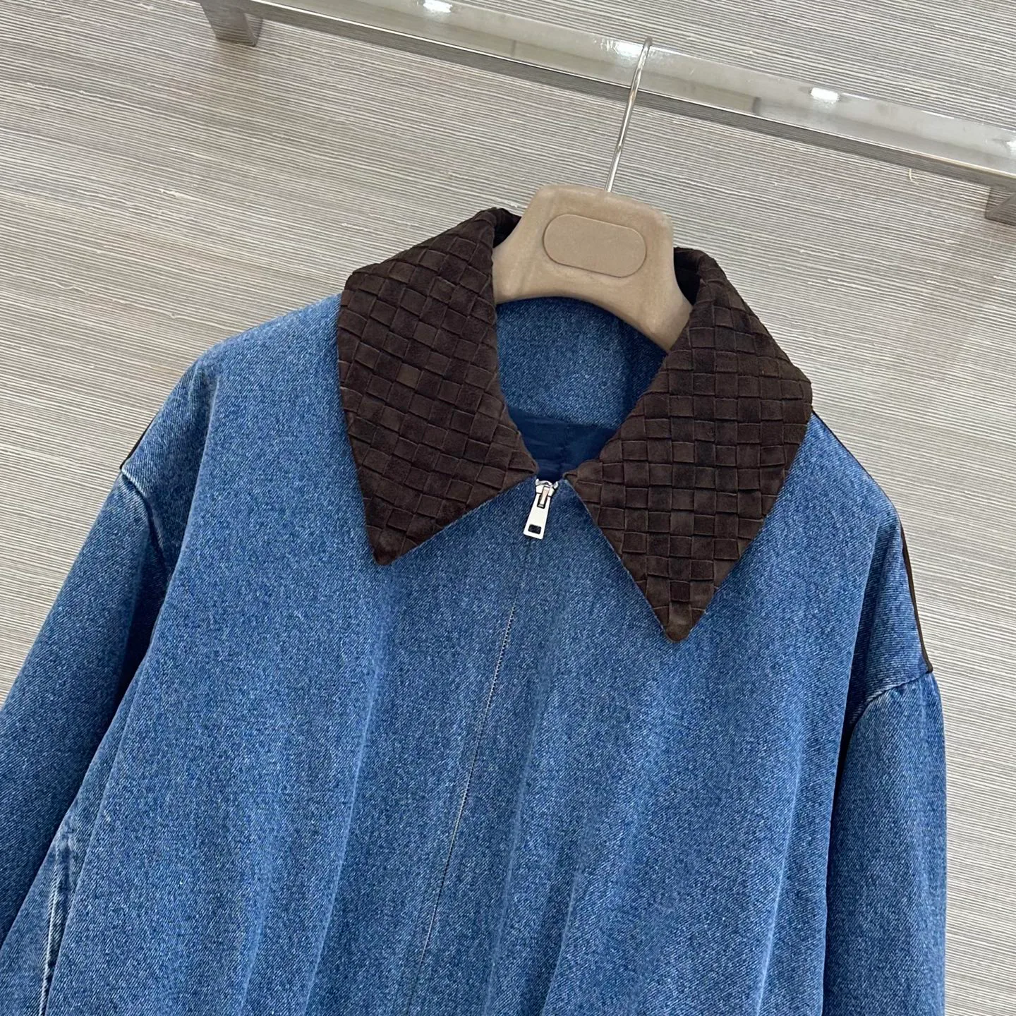 Куртки И Пуховики Женские Bottega Veneta 17413781
