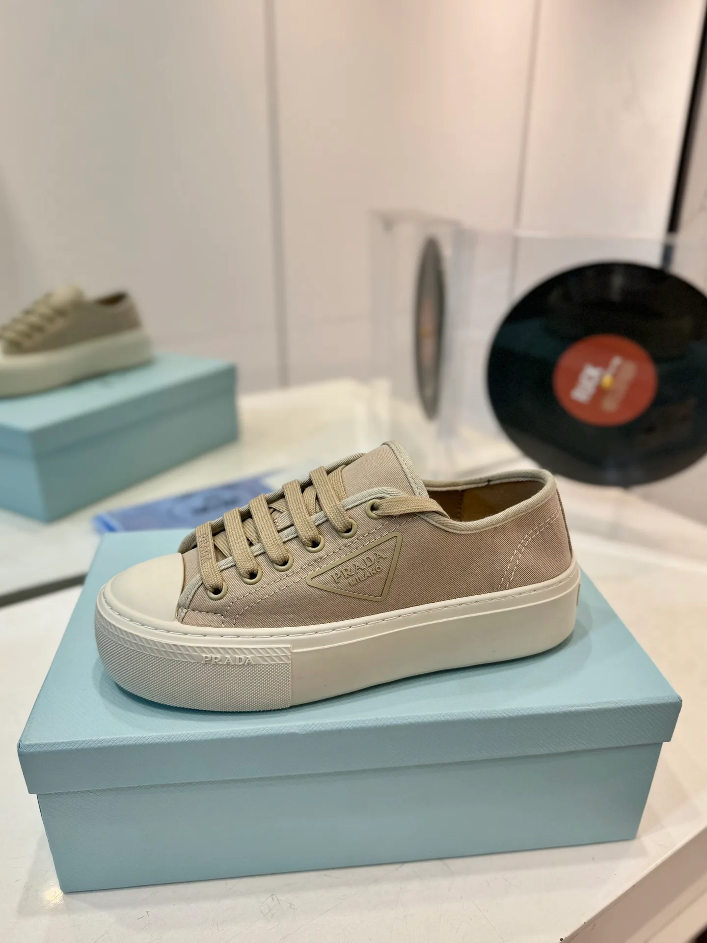 Кроссовки Женские Prada 9535099