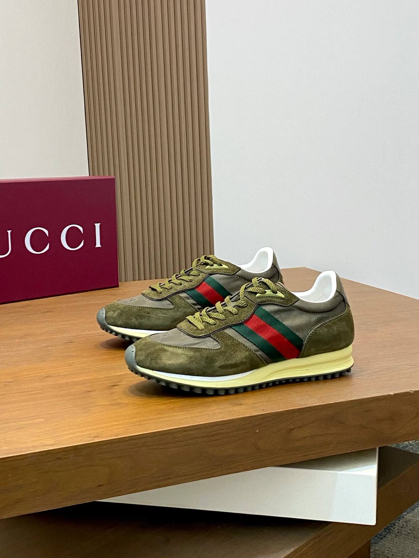 Кроссовки Мужские Gucci 13182412