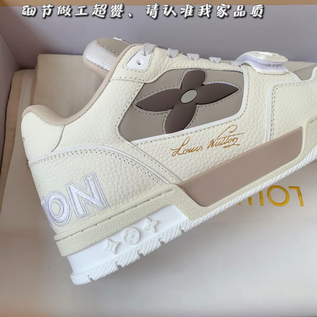 Кроссовки Женские Louis Vuitton 10234409