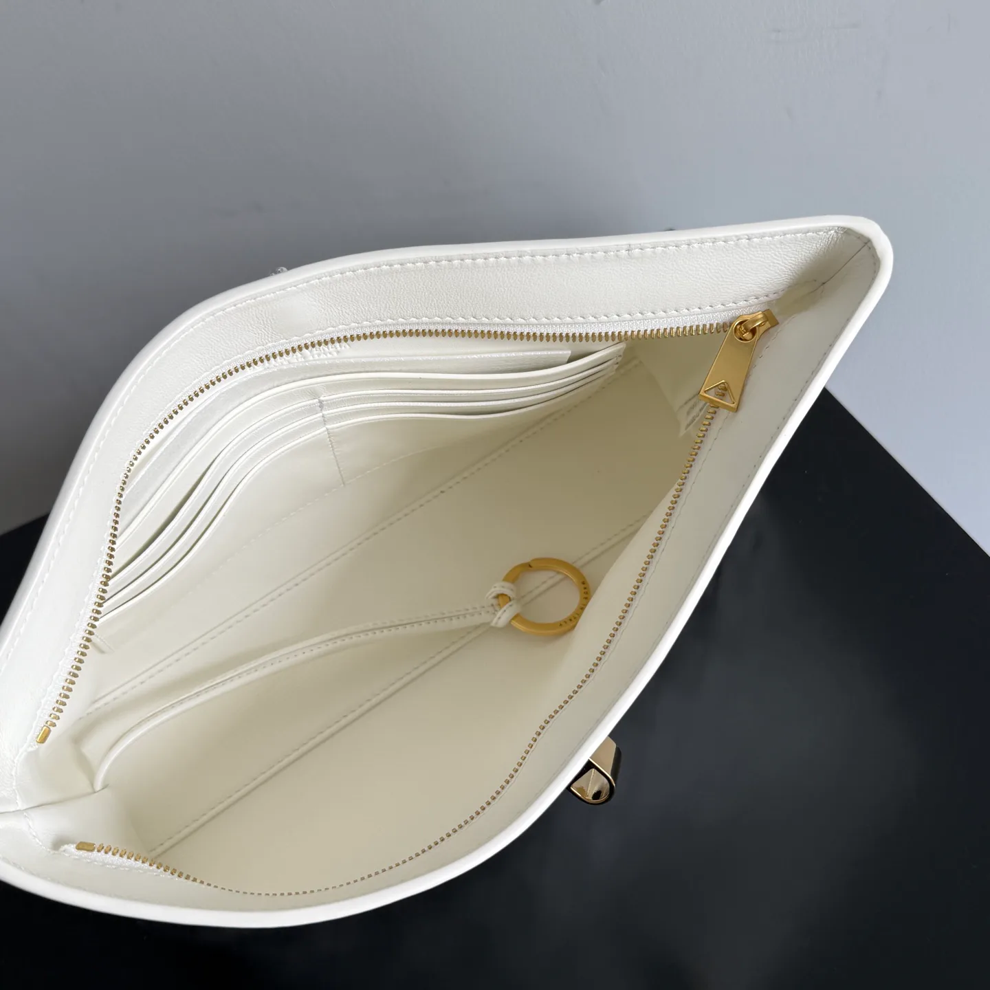 Классические Сумки Женские Bottega Veneta 18004862