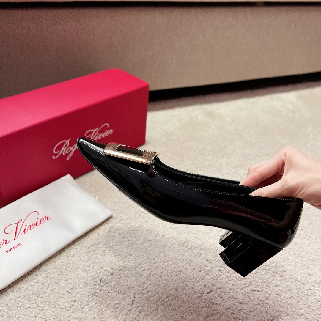Туфли Женские Roger Vivier 17550712