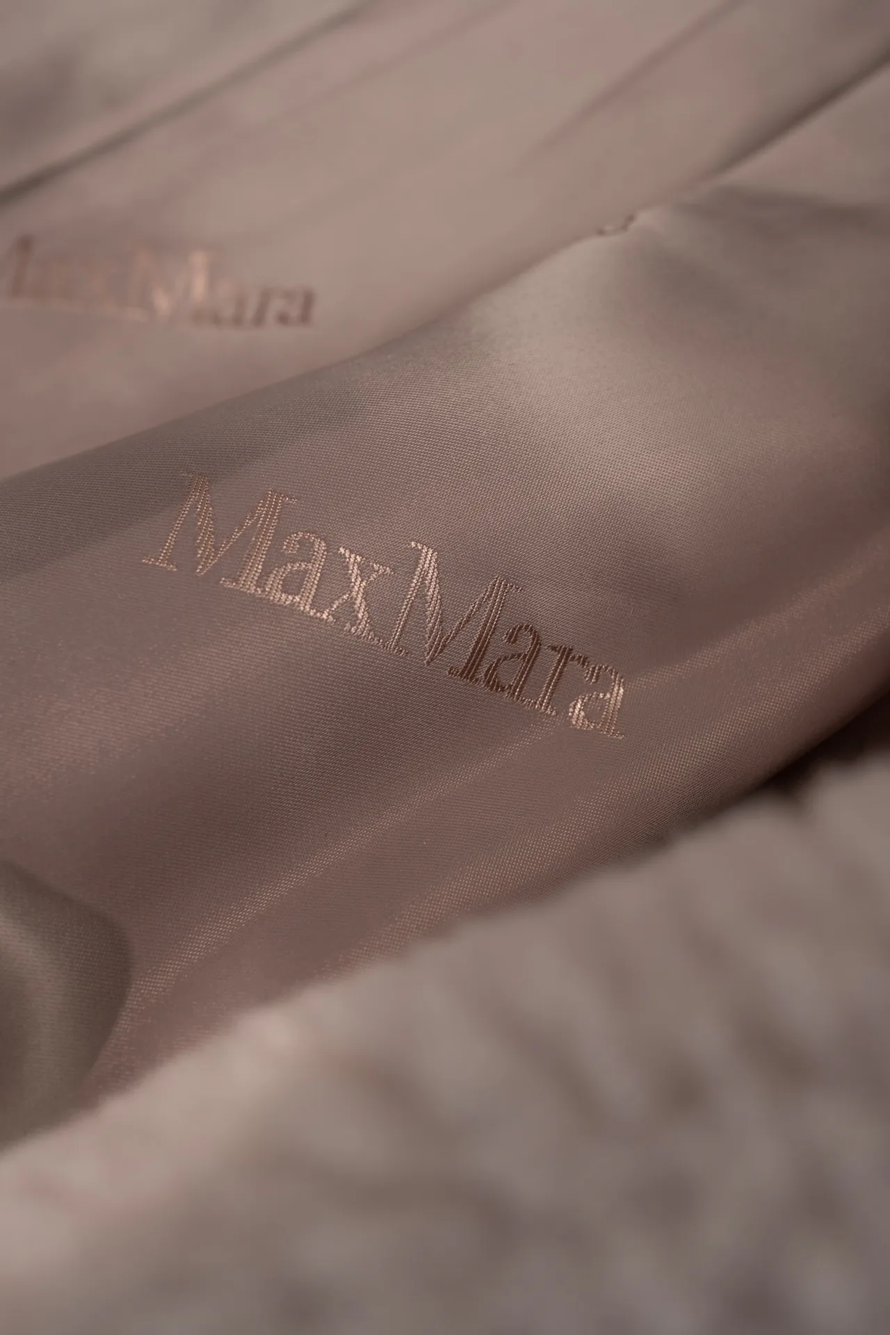 Пальто Женские Max Mara 18728342