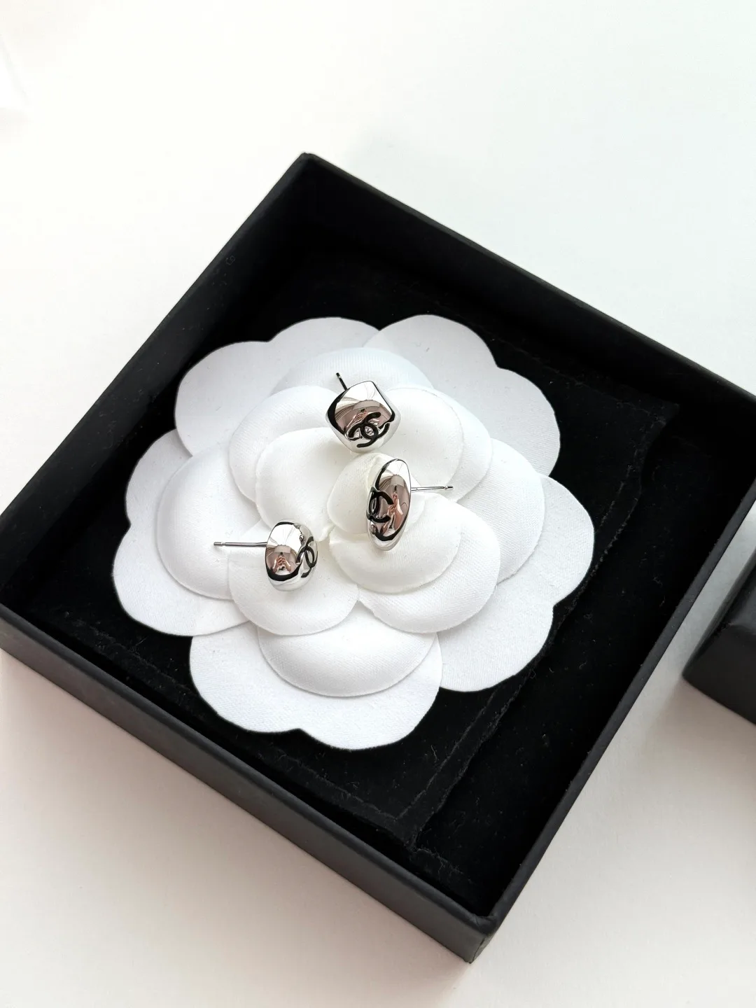 Бижутерия Chanel 18058954