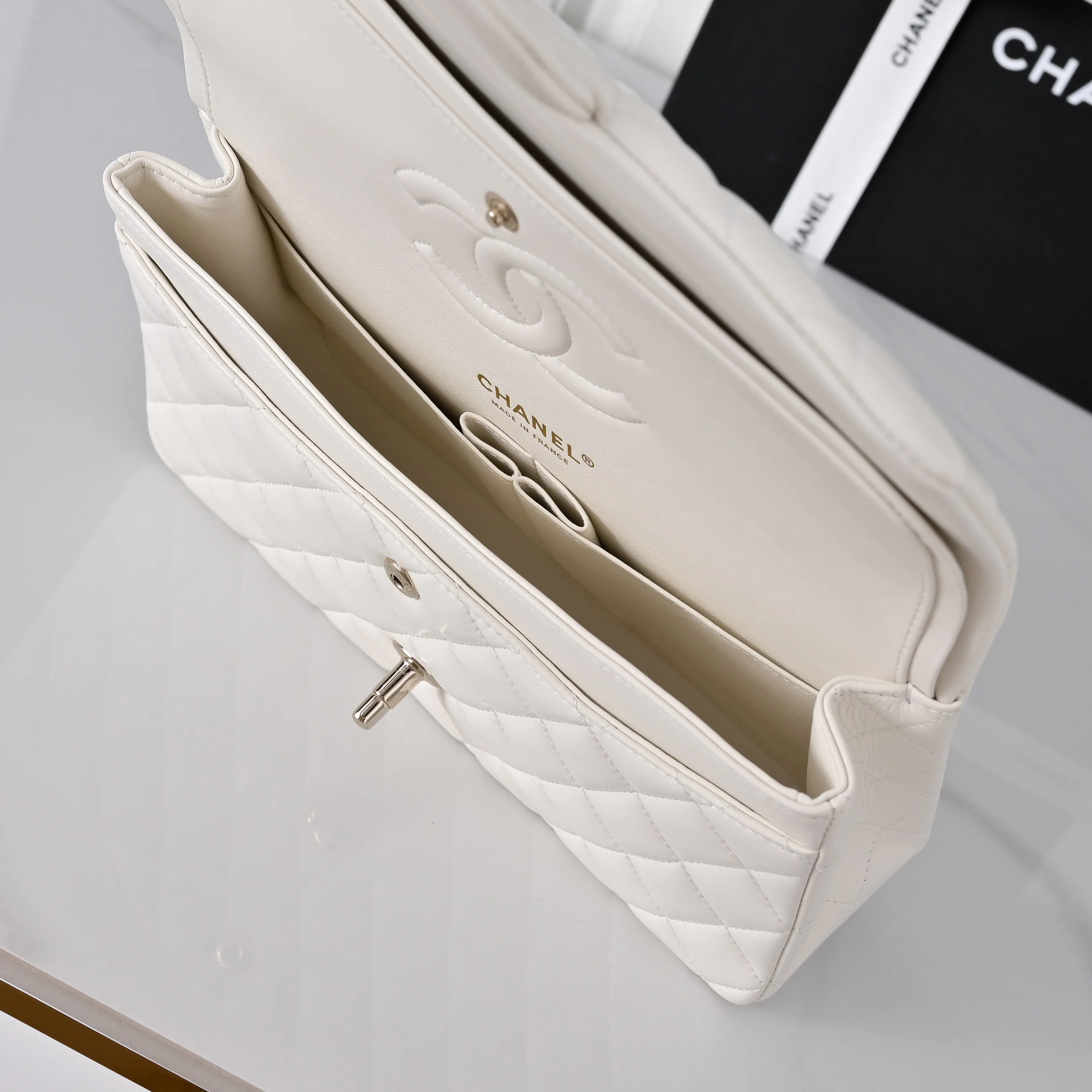 Классические Сумки Женские Chanel 18148081