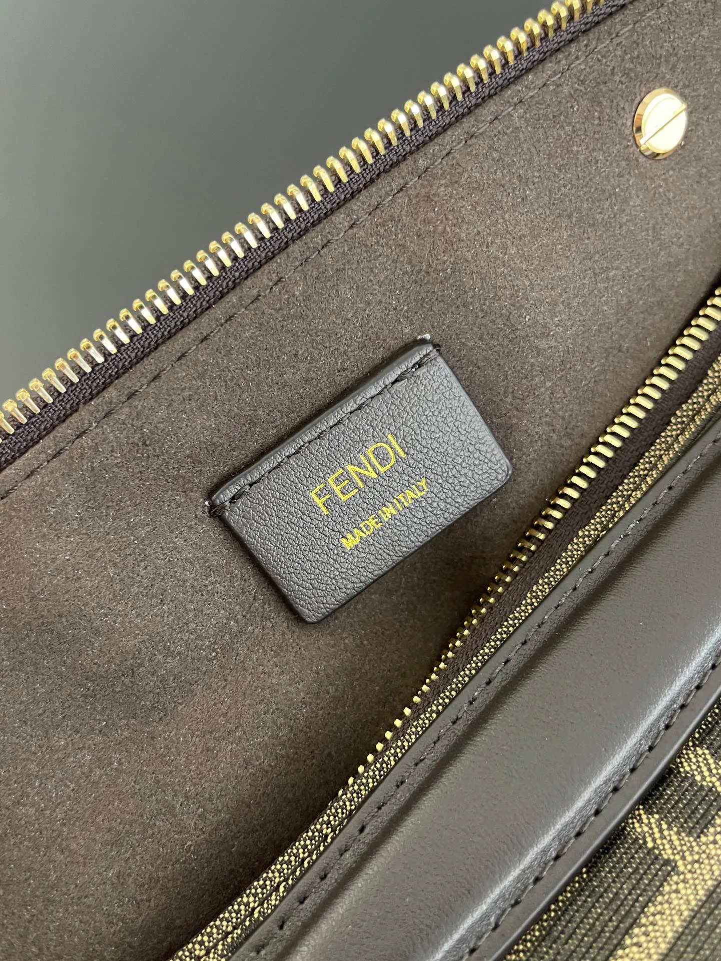 Классические Сумки Женские Fendi 10644799