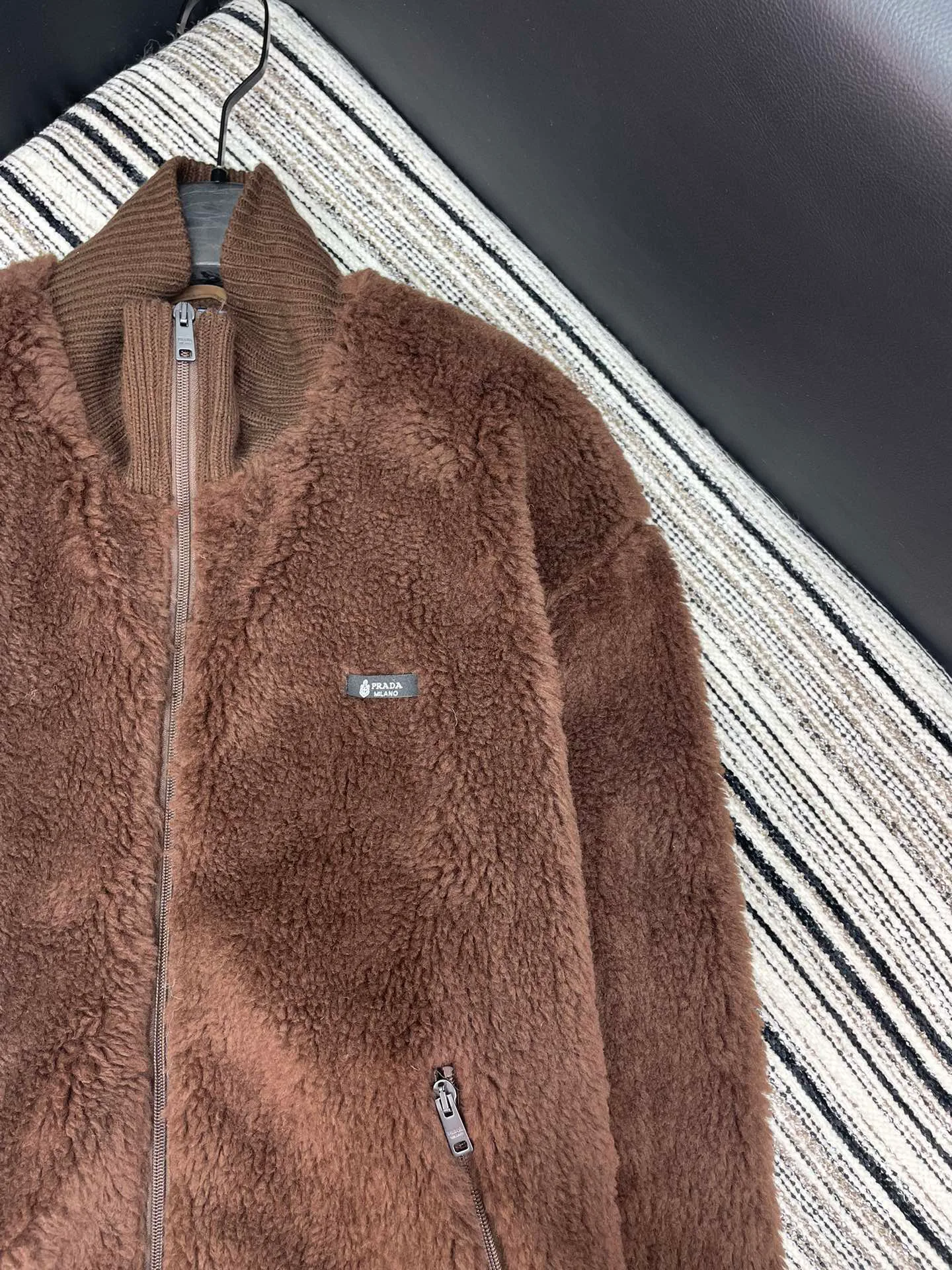 Куртки И Пуховики Женские Prada 405922