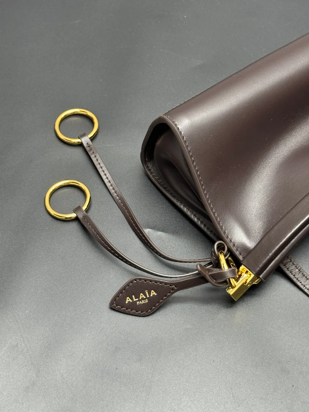 Сумки На Ремне Женские Alaia 11667393