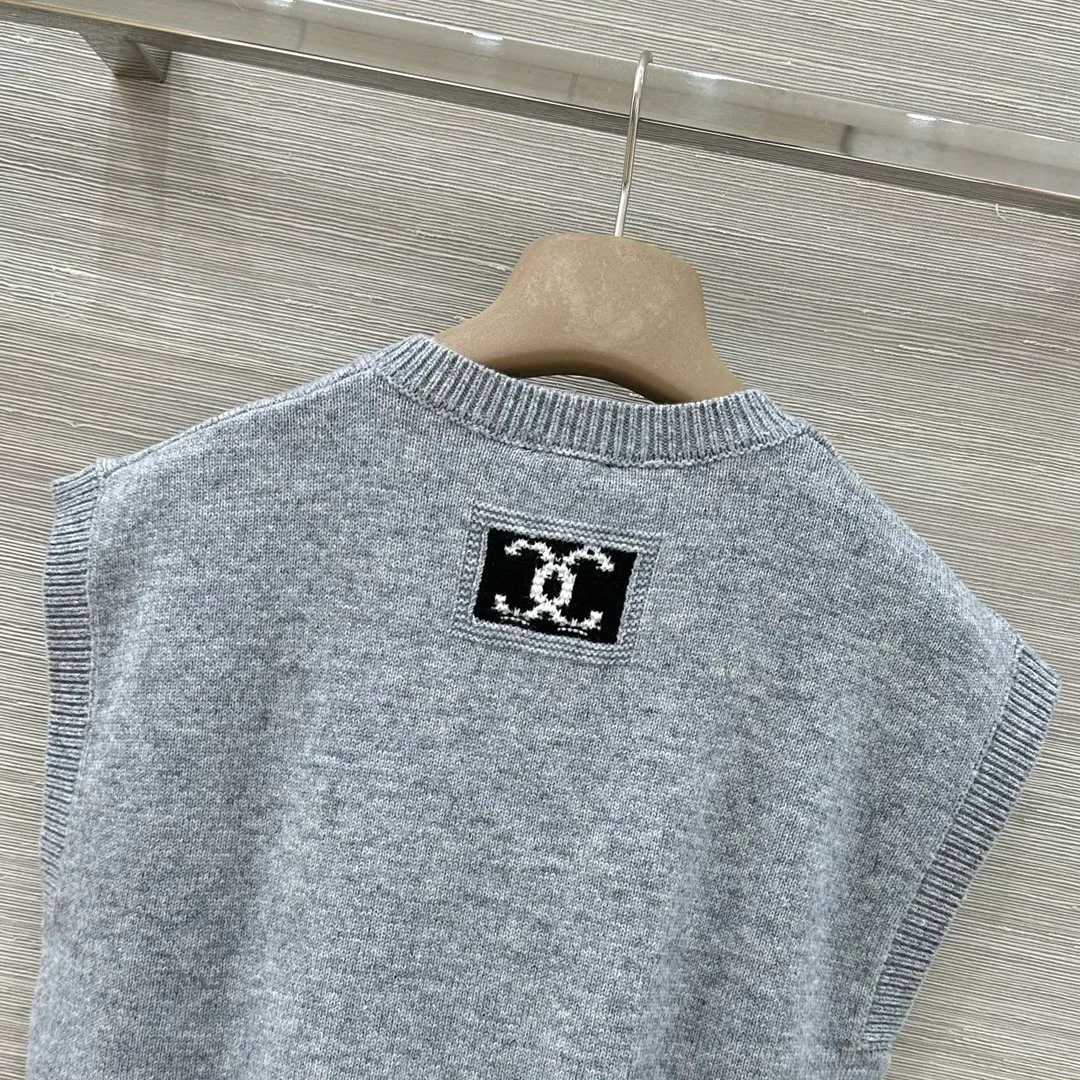 Жилеты Женские Chanel 4293965