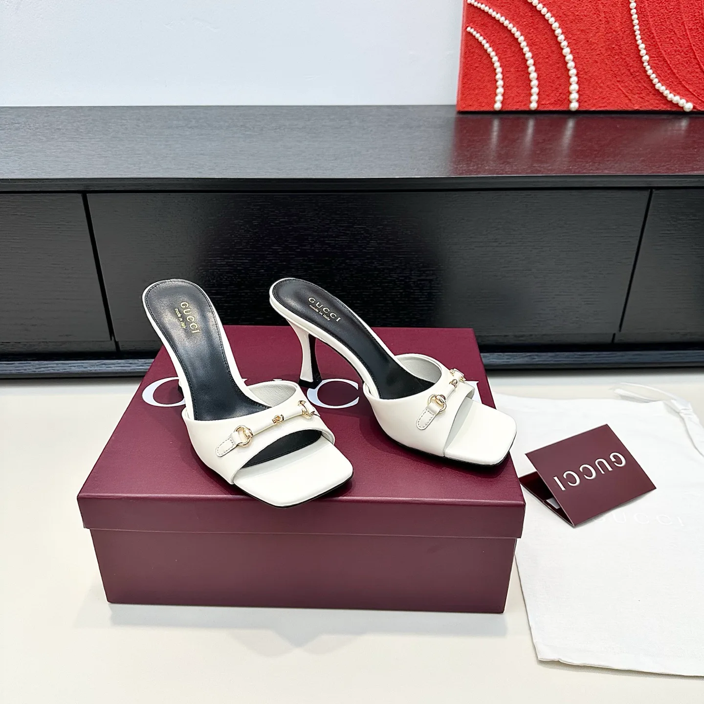 Босоножки Женские Gucci 17614698