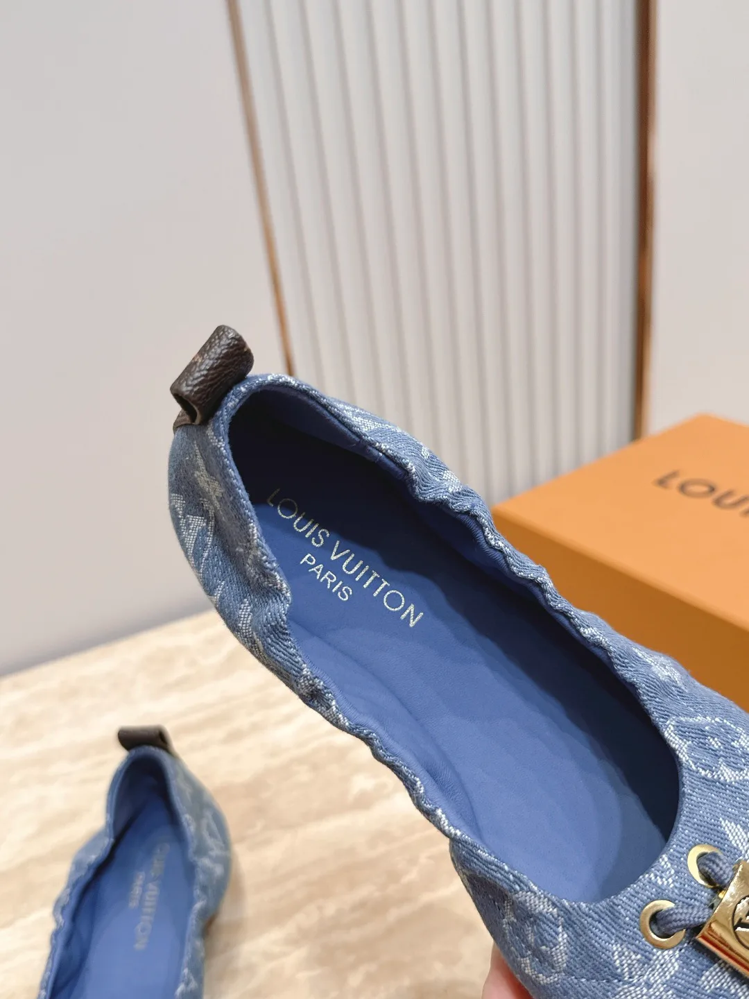 Балетки Женские Louis Vuitton 17178356