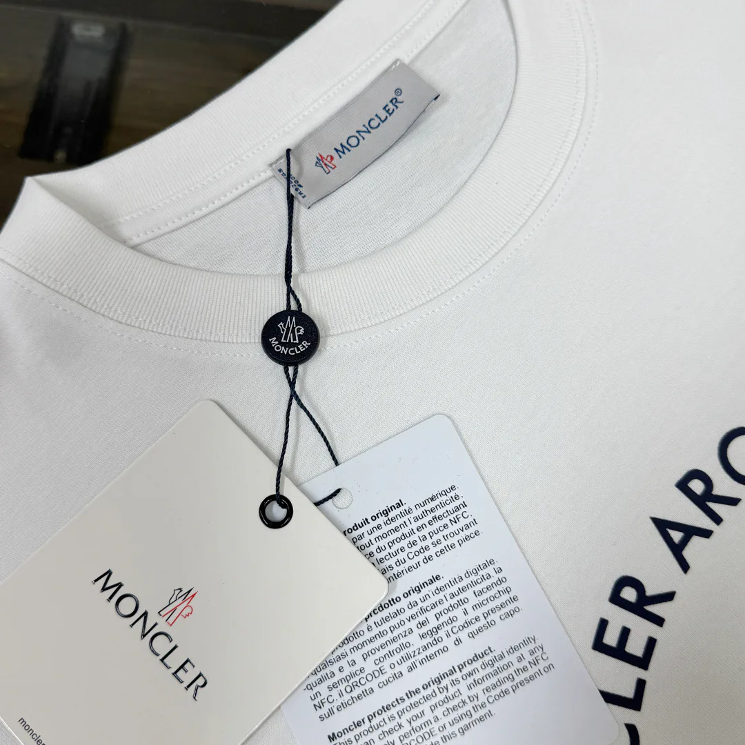 Футболки Женские Moncler 11885600