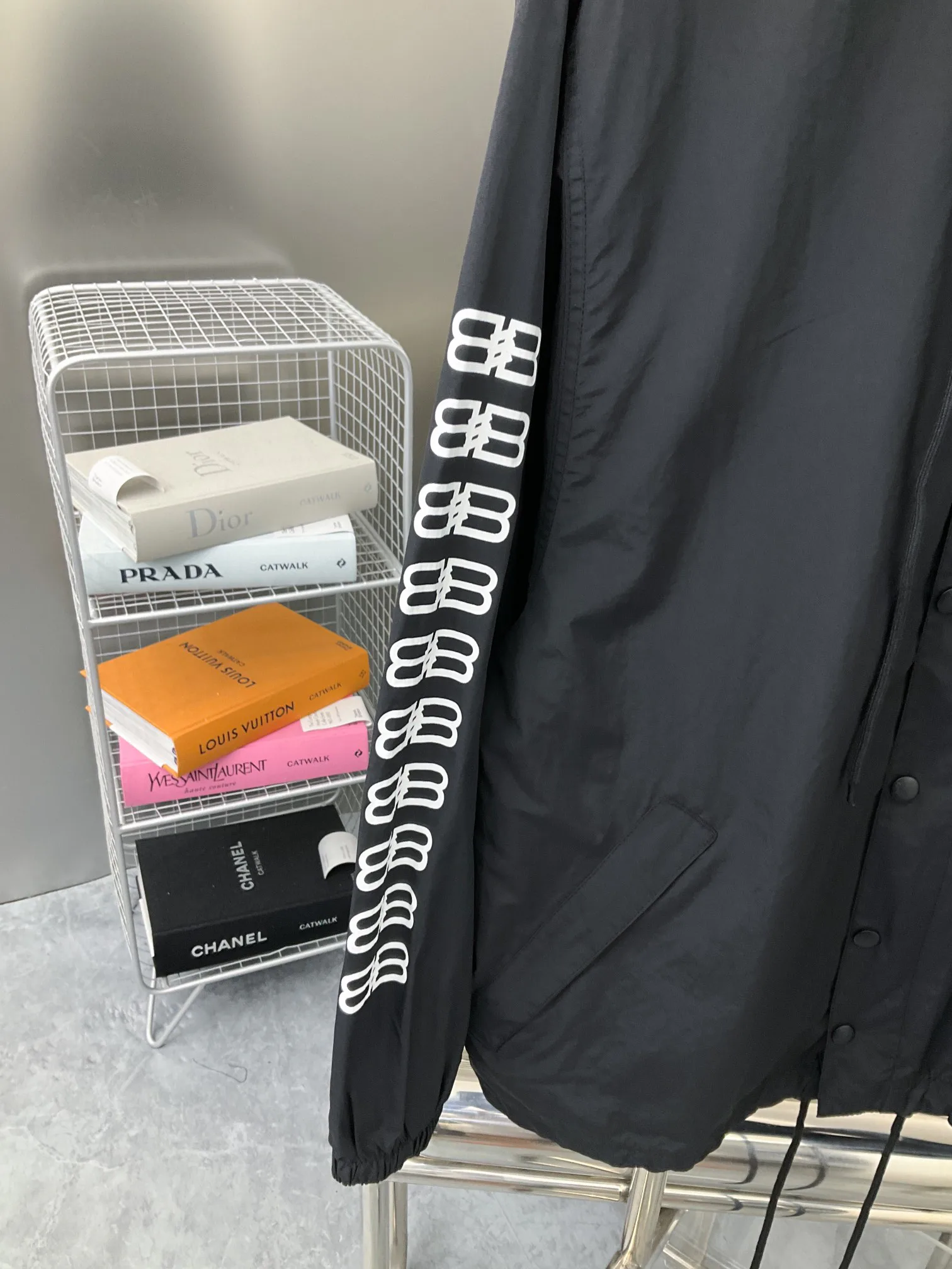 Куртки Женские Balenciaga Куртки Женские Balenciaga