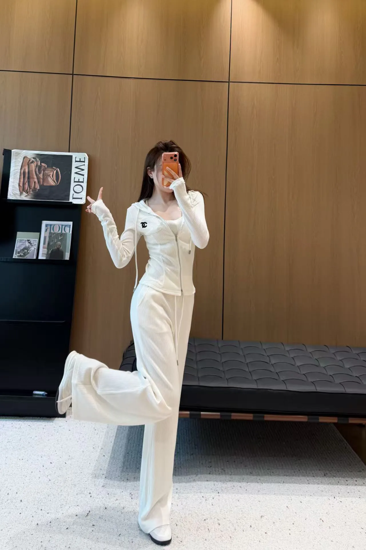 Костюмы Женские Chanel 9876833