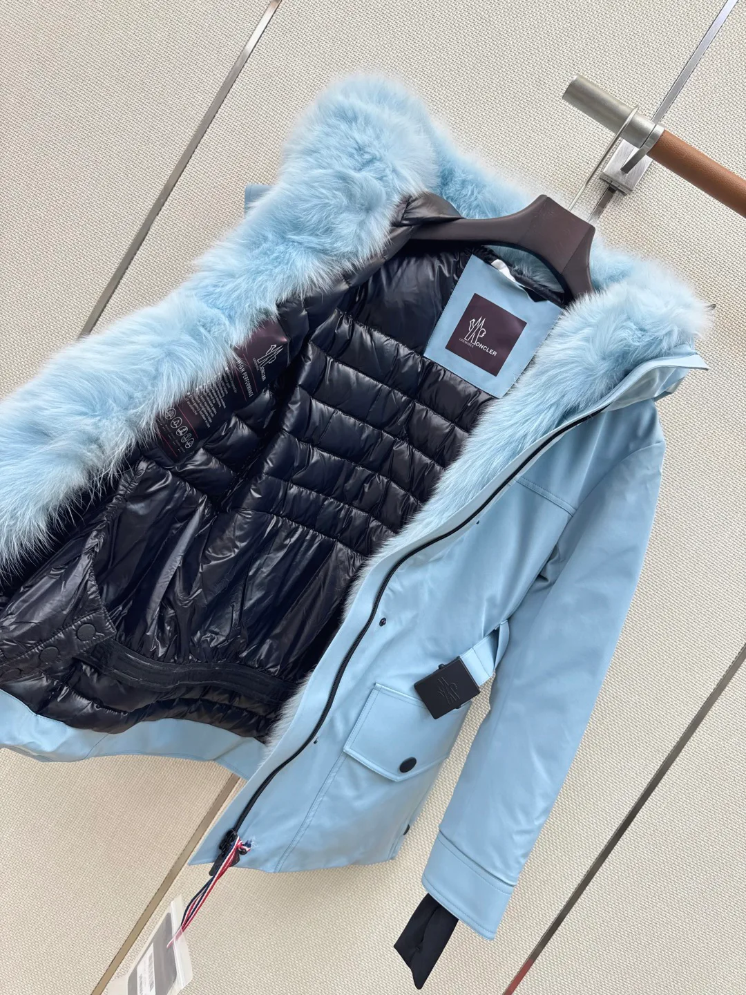 Куртки И Пуховики Женские Moncler 18721784