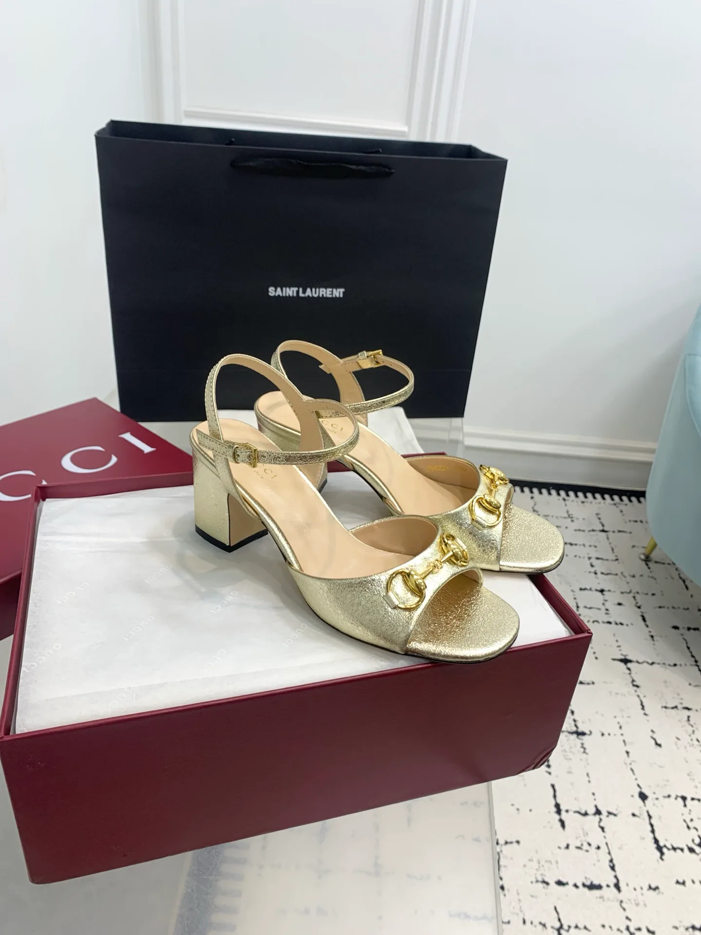Сандалии Женские Gucci 882875