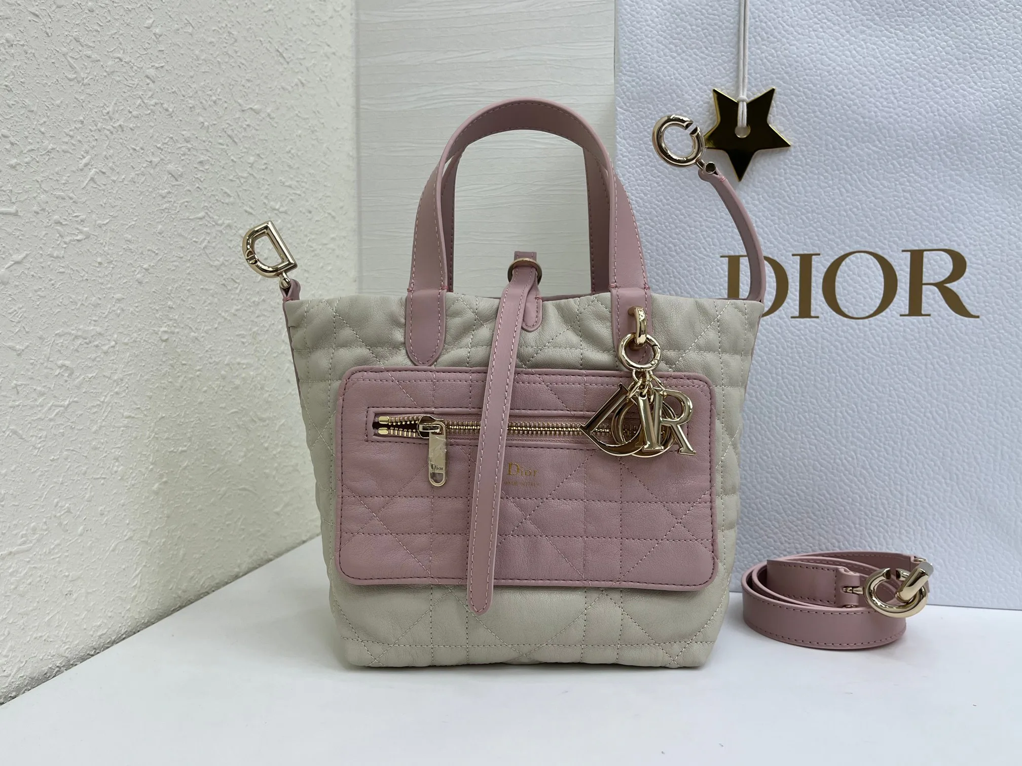 Классические Сумки Женские Christian Dior 17345152