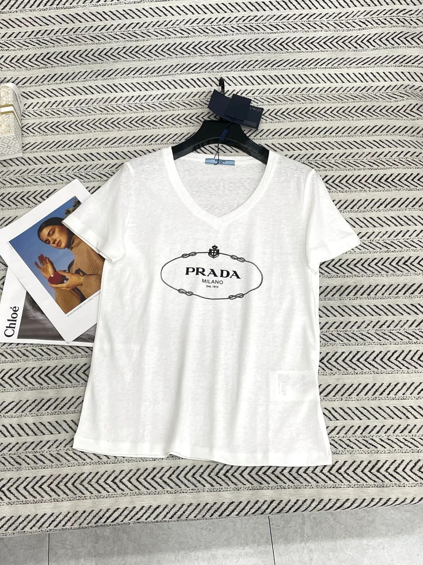 Футболки Женские Prada 19014200