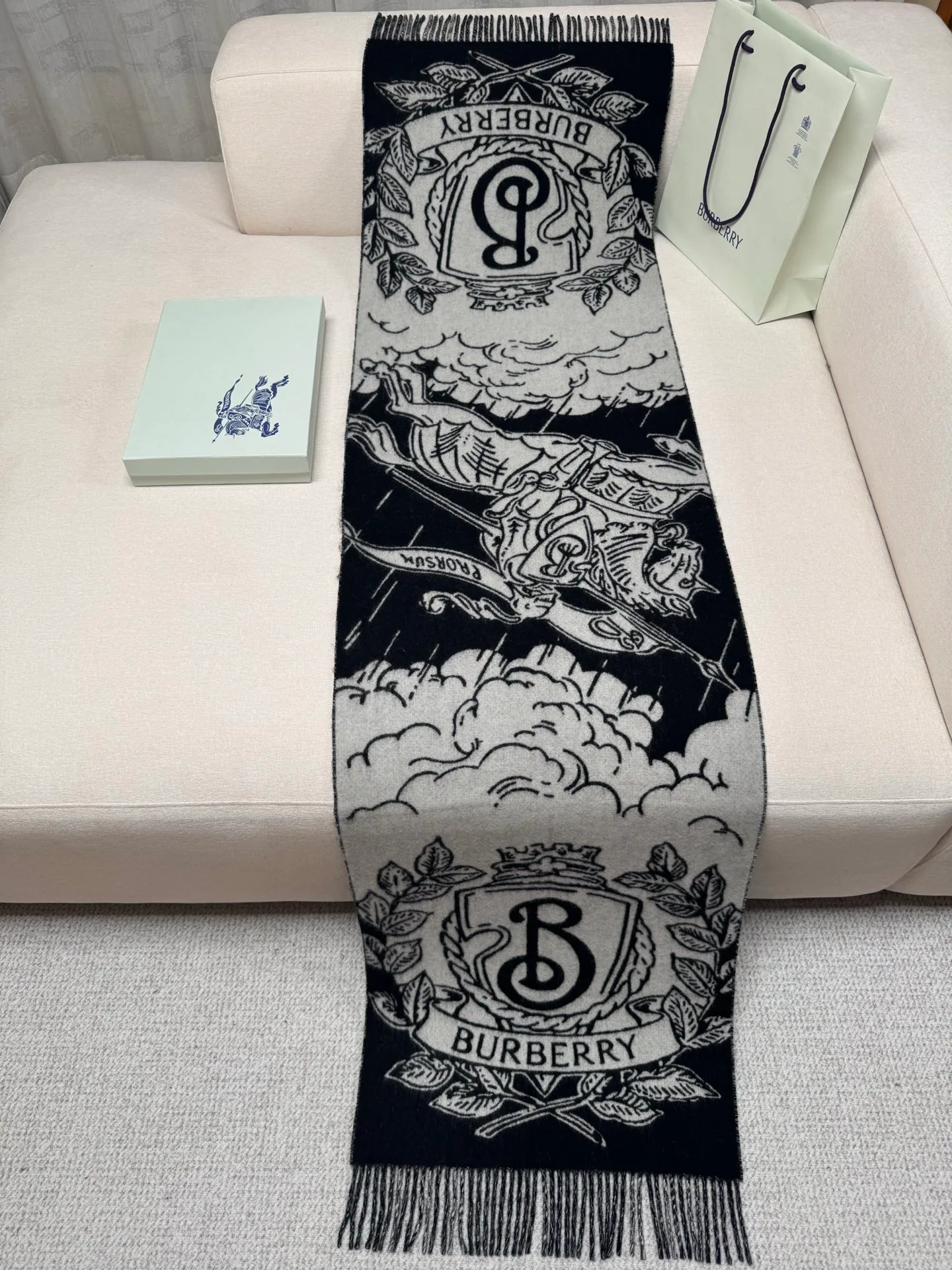 Шарфы Burberry 351354