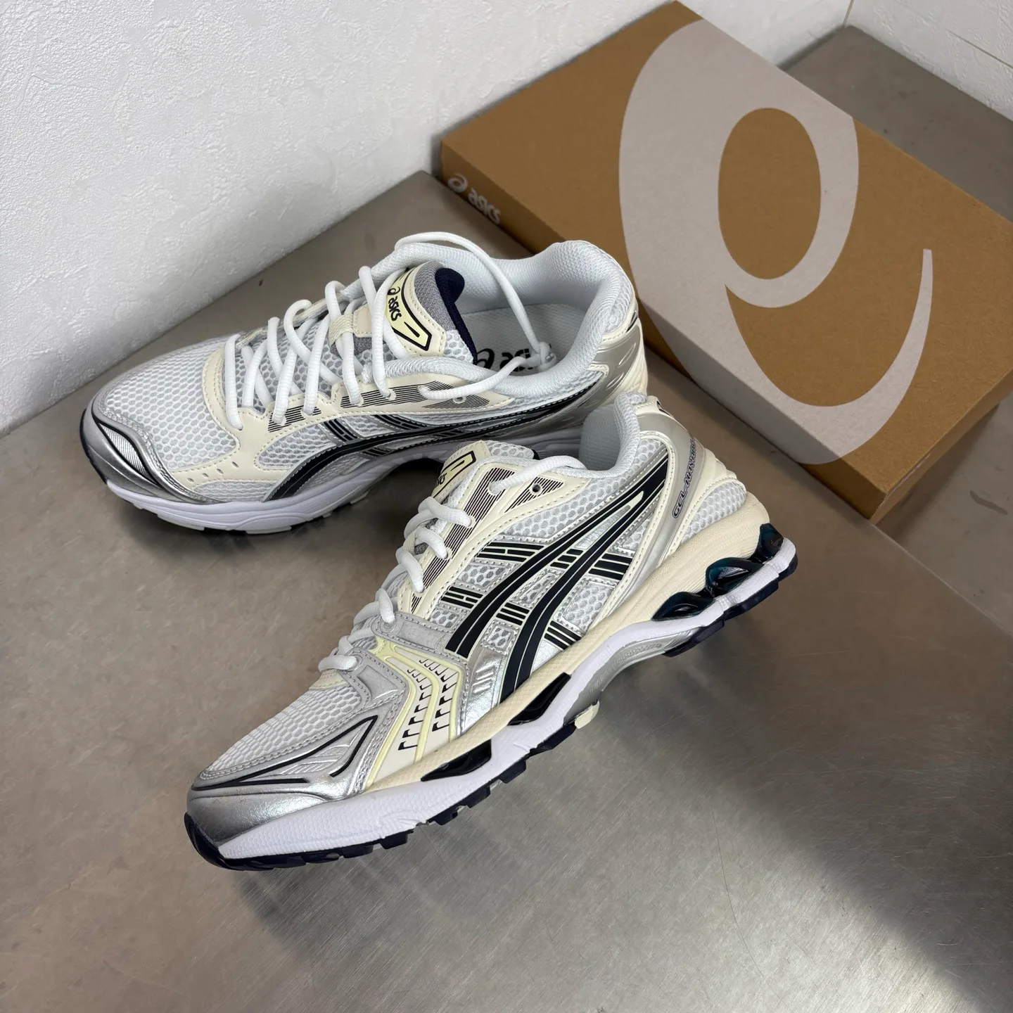 Кроссовки Женские Asics 18744162