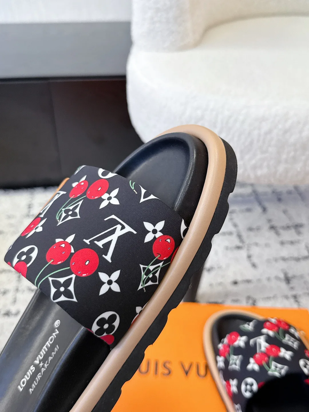 Шлепанцы Женские Louis Vuitton 1752826