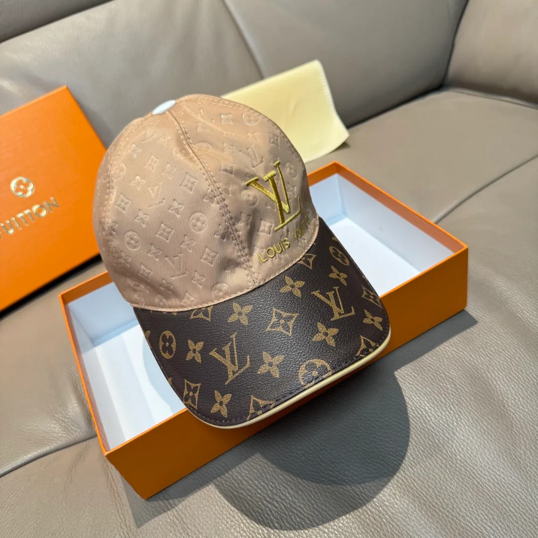 Головные Уборы Louis Vuitton 18347060