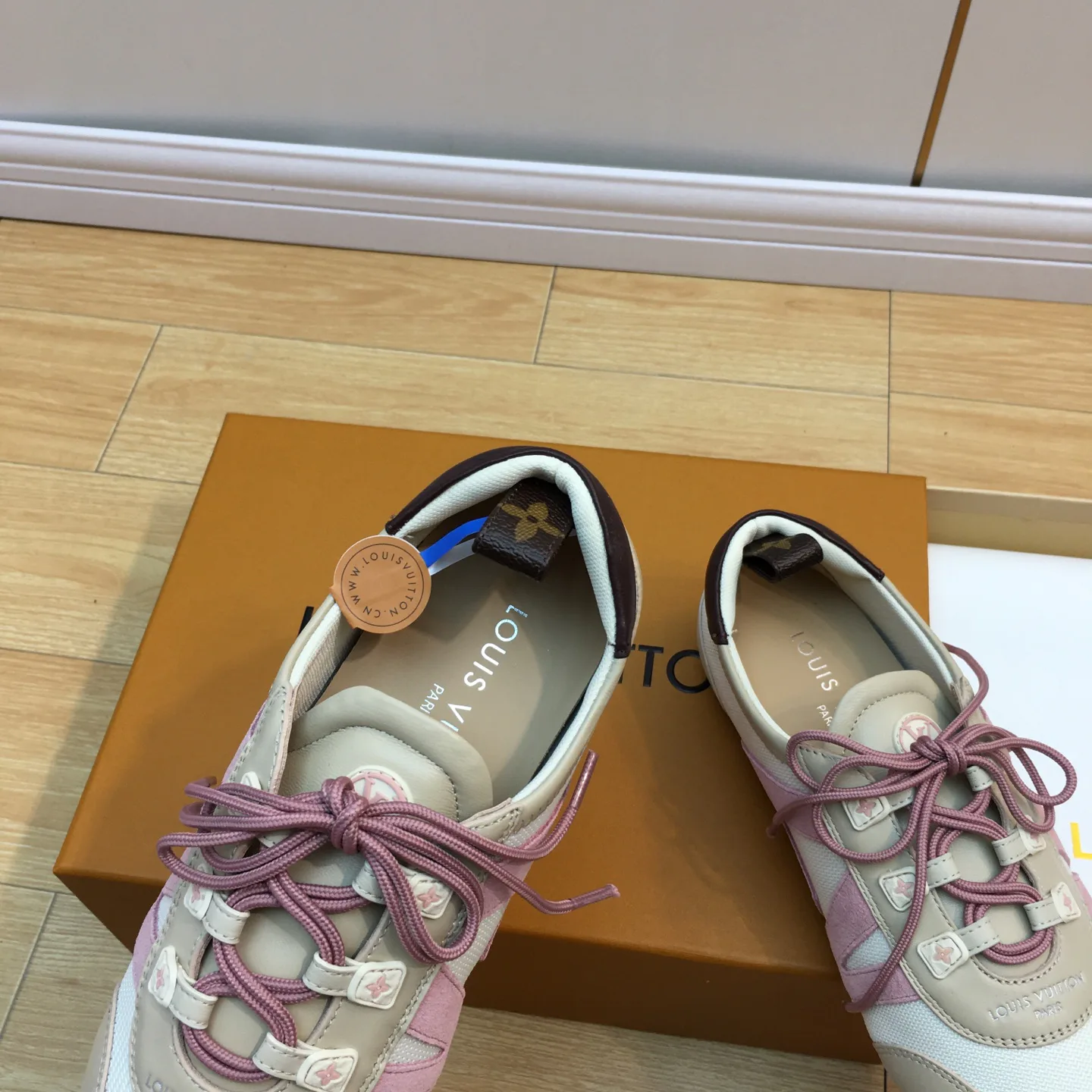 Кроссовки Женские Louis Vuitton 1590955