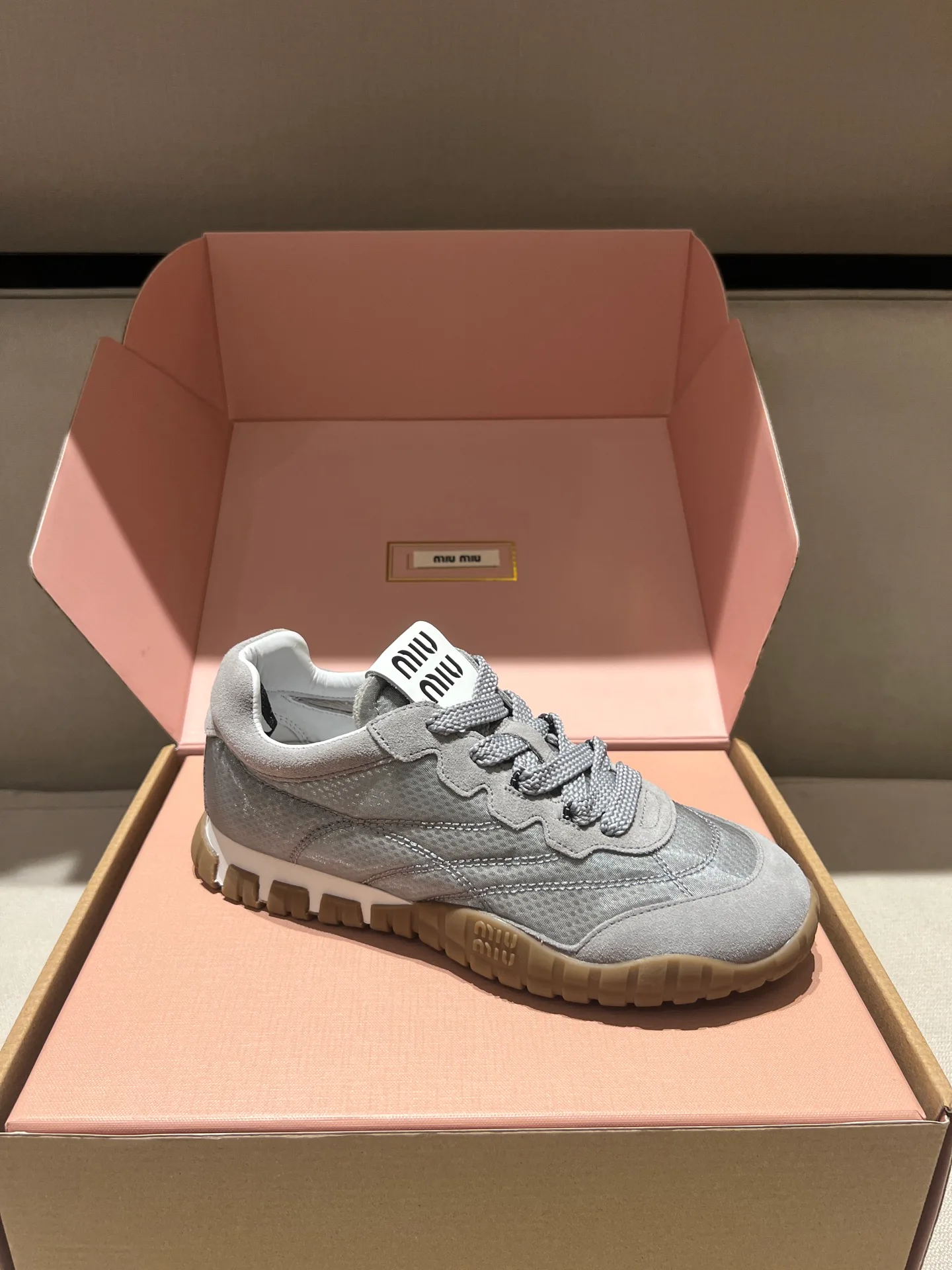 Кроссовки Женские Miu Miu 18020558